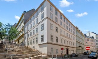            Altbaucharm trifft modernes Ambiente - Geräumige 3-Zimmerwohnung in bester Lage in 1090 Wien | bis 31.10.2024 befristet vermietet!
    